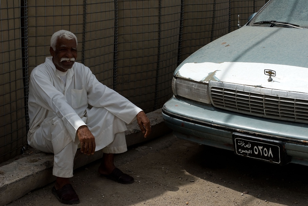 School desk delivery in Basra