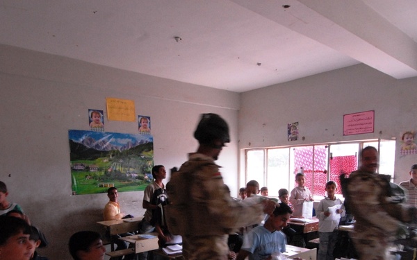 Baqubah students receive visit from local heroes