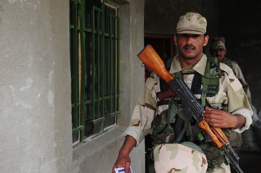 Weapons cache search in Qarghuli