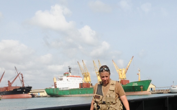 Tug boat sweep