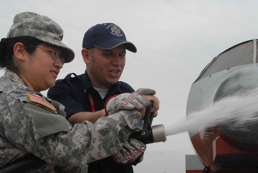 Trimax; Arctic Eagle Soldiers Freeze Fire With Their Cool Training