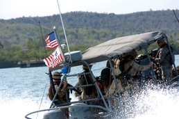 Coast Guard, Marines Practice Joint Operations