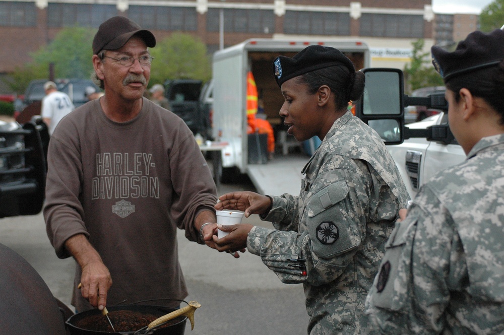 13th Sustainment Command (Expeditionary) Soldiers Judge Blooming Temple BBQ Contest