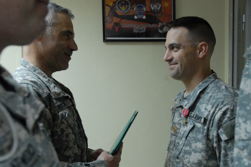 Major Pikula Awarded Bronze Star