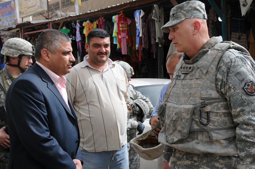 Multi-National Force-Iraq Commanding General visits Adhamiyah