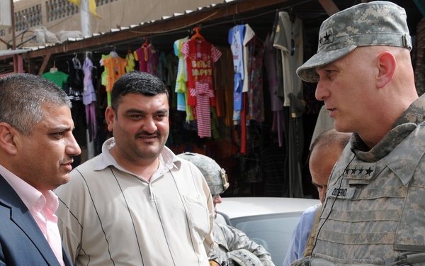 Multi-National Force-Iraq Commanding General visits Adhamiyah