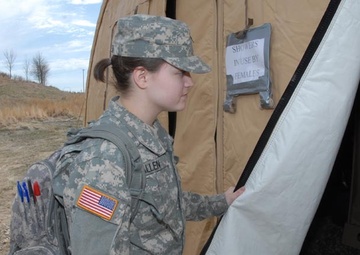 Showers, Snacks Lift Morale for Flood-Fighting Soldiers