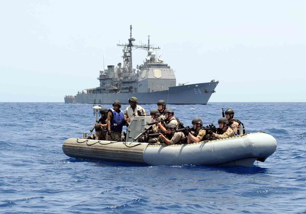 USS Gettysburg Patrols the Gulf of Aden