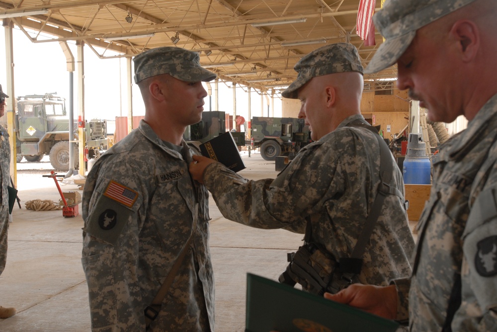 Spc. Hanson Receives Army Commendation Medal