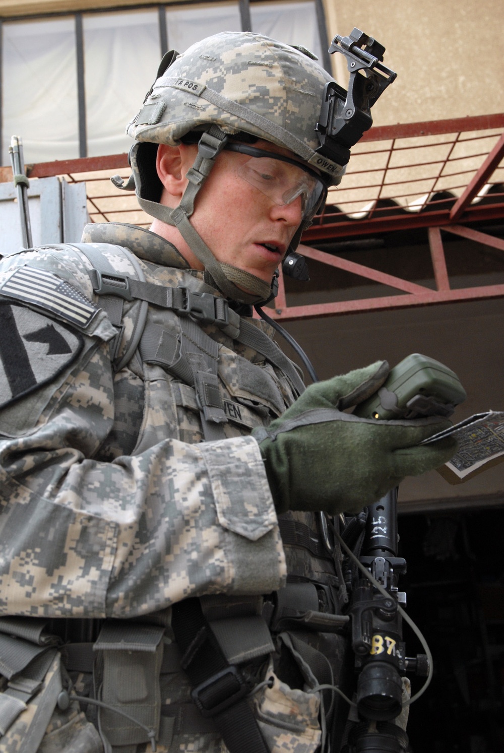 Maintaining Presence: 2-5 Cav. Soldiers Patrol Streets