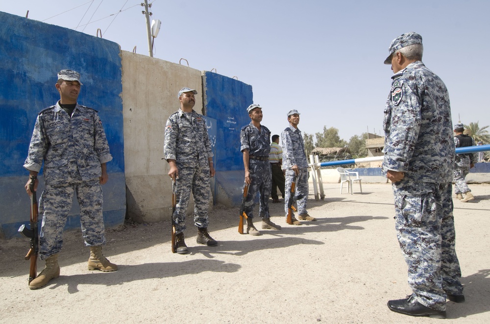 U.S. Iraqi police visit Buhrizf