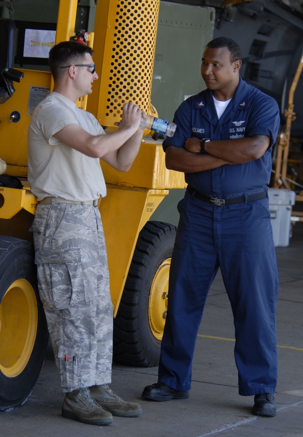 Air Force, Navy Combine for Air Combat Skills Training