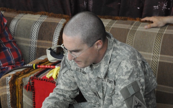 U.S., Iraqi forces visit East Rasheed
