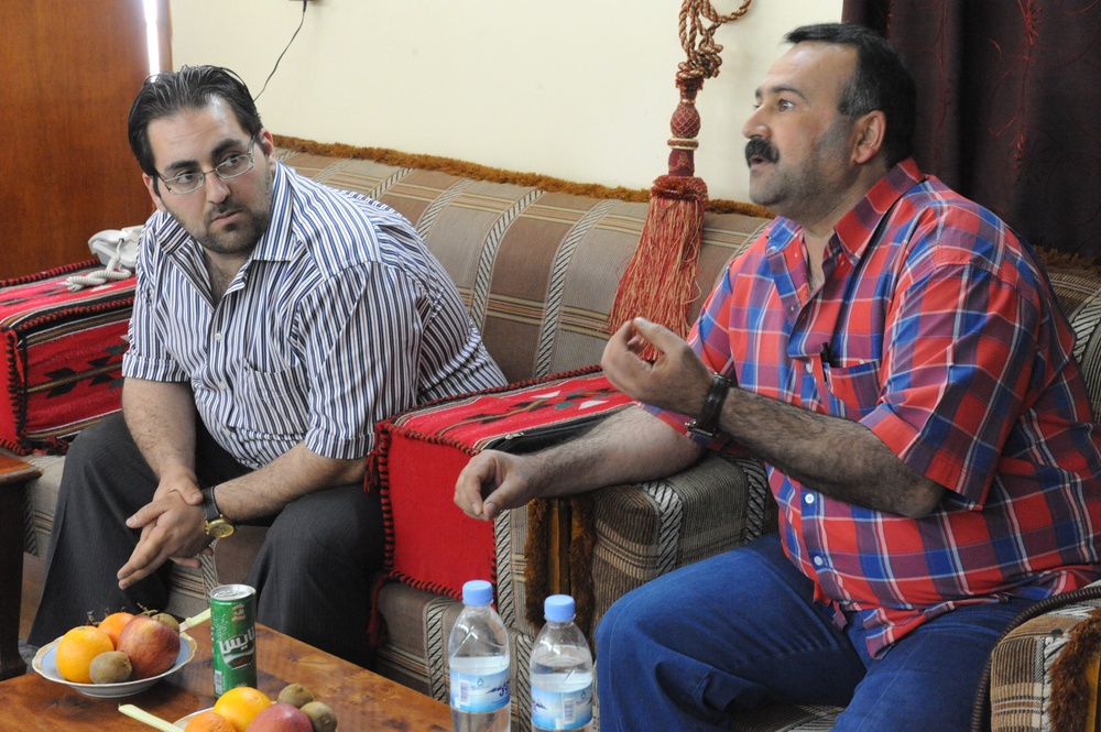 U.S., Iraqi forces visit East Rasheed