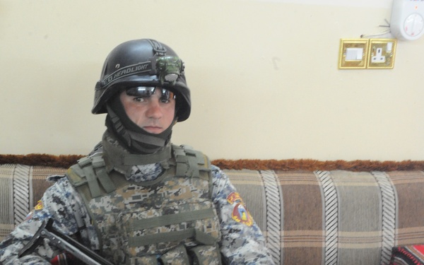 U.S., Iraqi forces visit East Rasheed