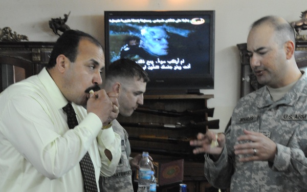 U.S., Iraqi forces visit East Rasheed