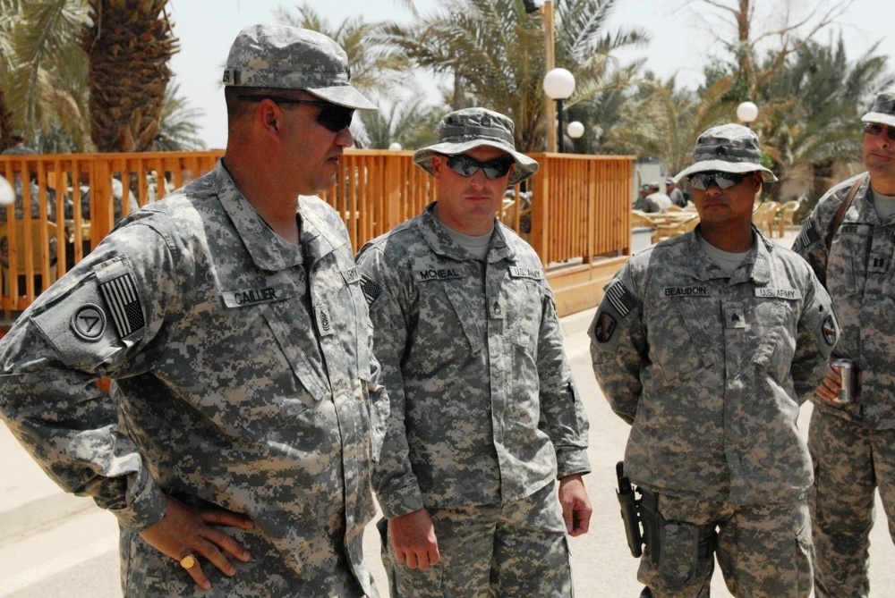 Louisiana's adjutant general visits Guardsmen in Iraq