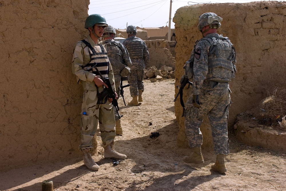 Patrol in Kirkuk, Iraq