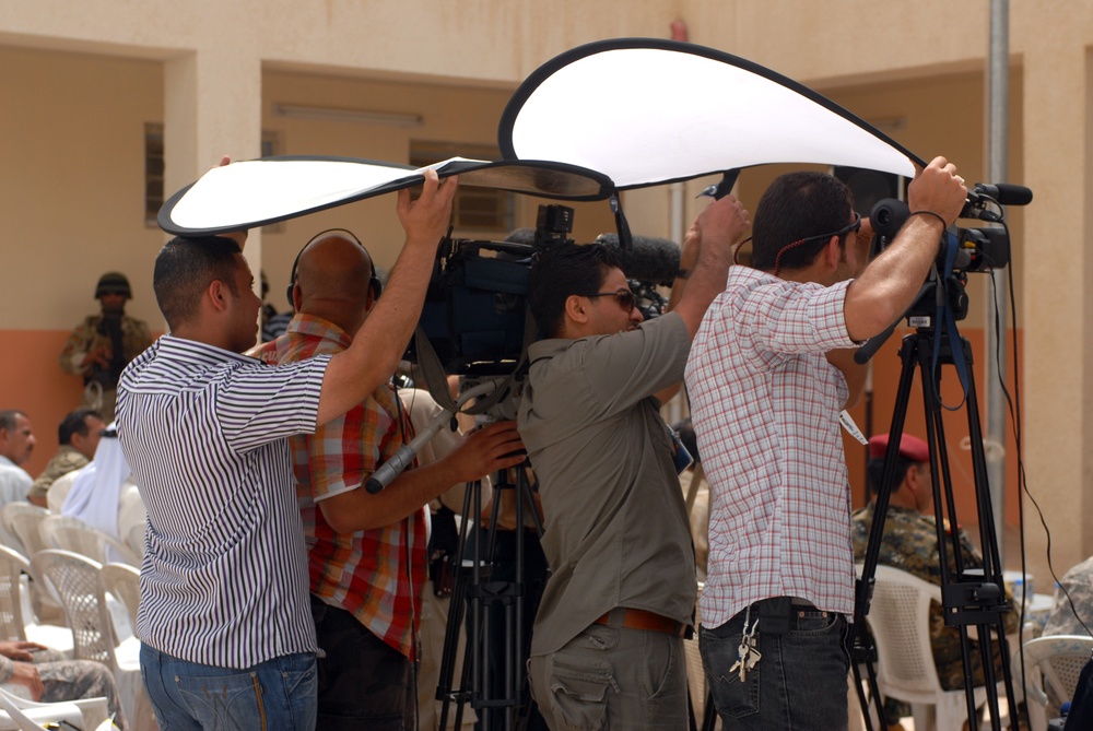 Market opening in Abu Ghraib