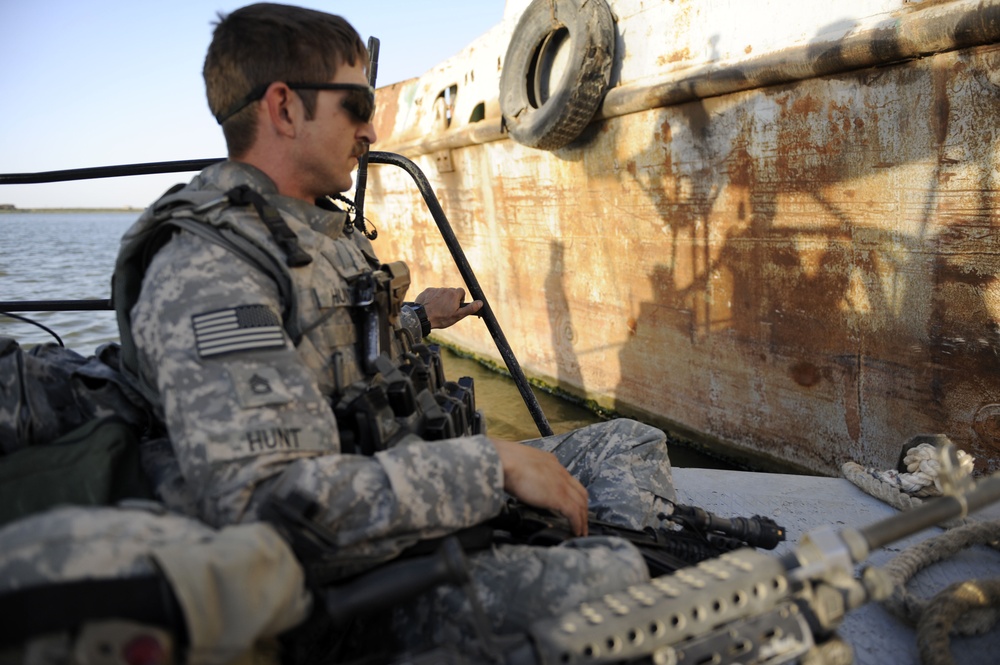 Iraqi Coastal Border Guard Patrols the Waters