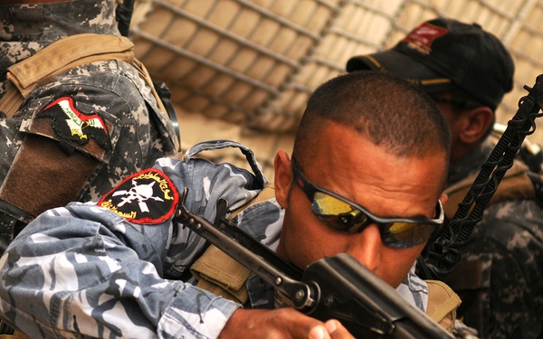 Iraqi Police arming Non-commissioned Officers with skills to lead their own