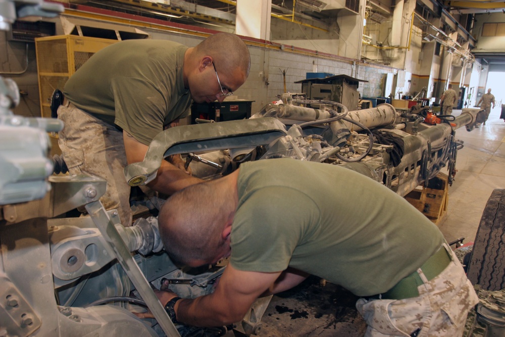 Combat Logistics Battalion 7 Daggers Stay Busy, Support Distant Units