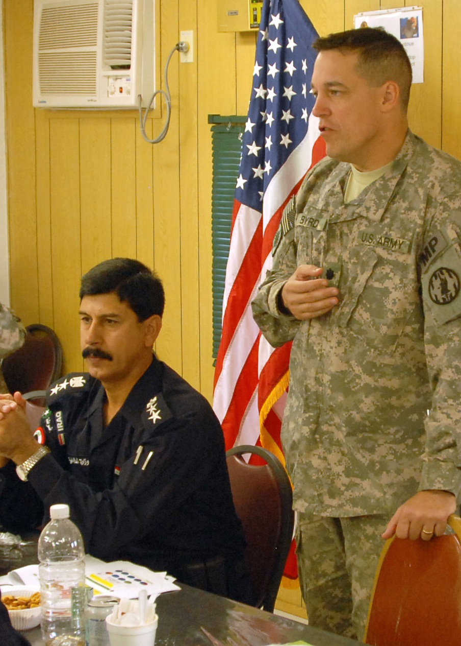 Iraqi Police, Military Police discuss future security expectations