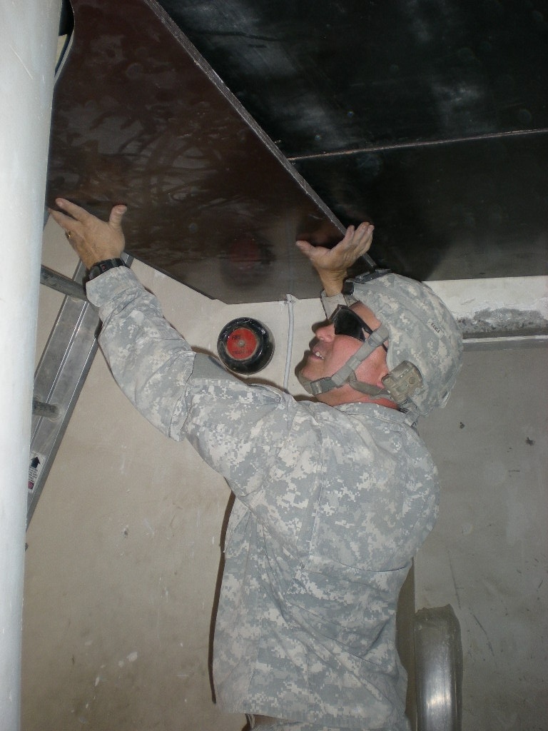 'Steel Spike' Engineers refurbish high-rise for 82nd Airborne Division