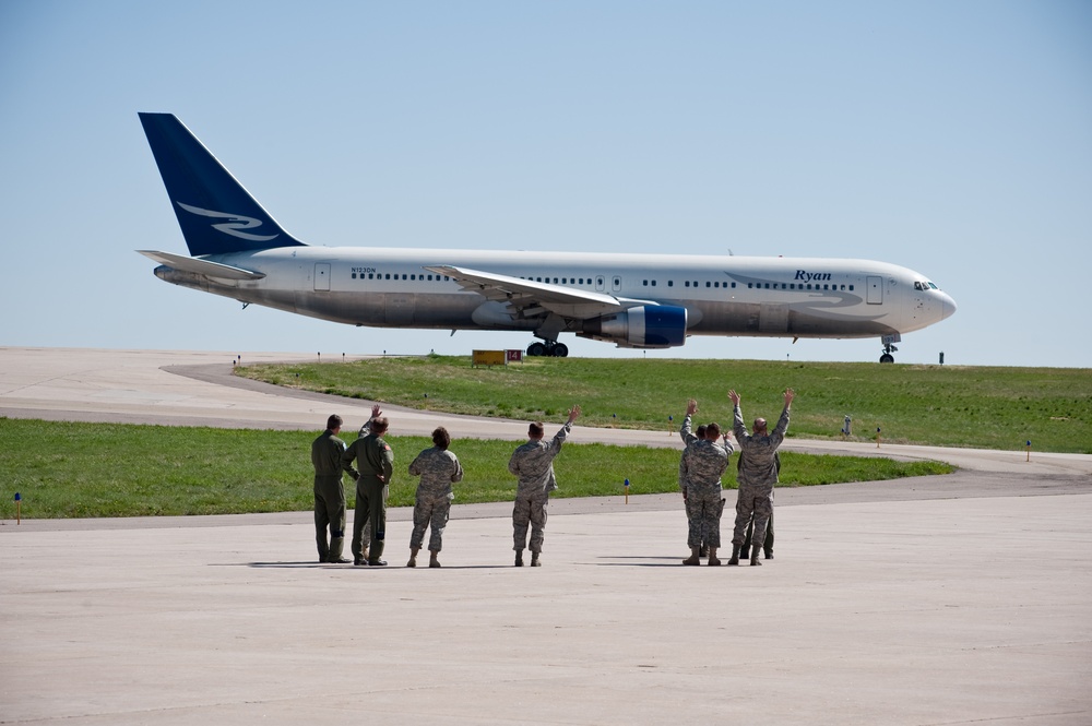 Colorado Air National Guard Members Deploy to Iraq