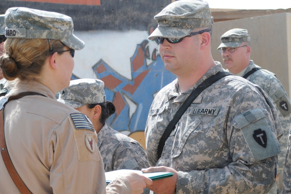 Soldiers Receive Medal