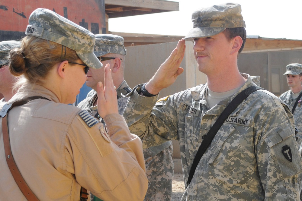 Soldiers Receive Medal