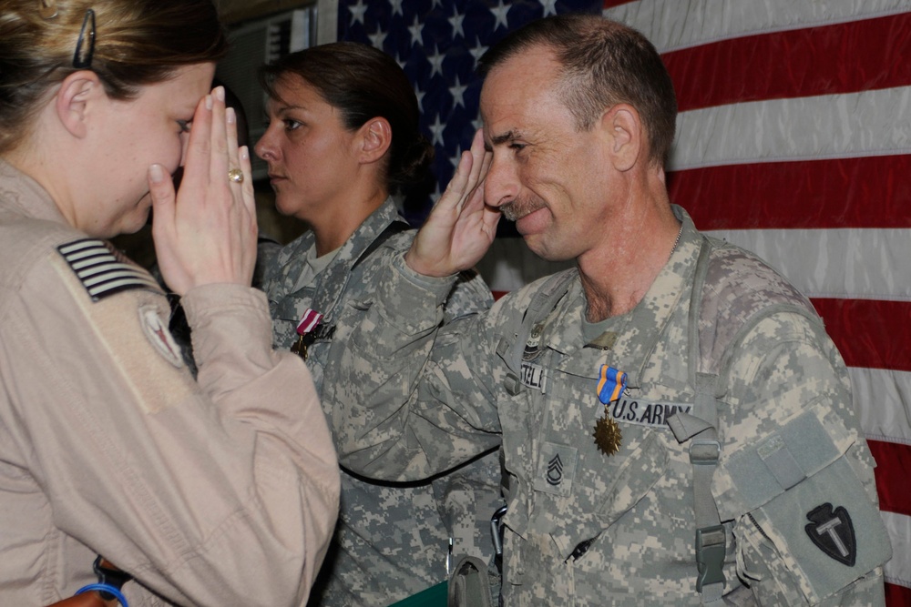 Soldiers Receive Medal