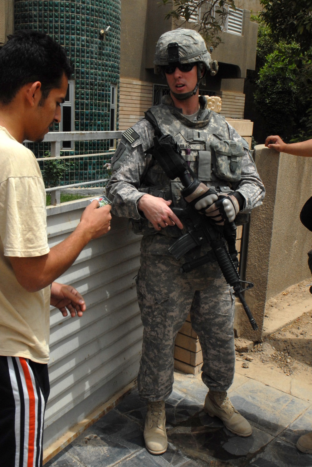 Steel Knights, Sons of Iraq patrol Mutanabi neighborhood