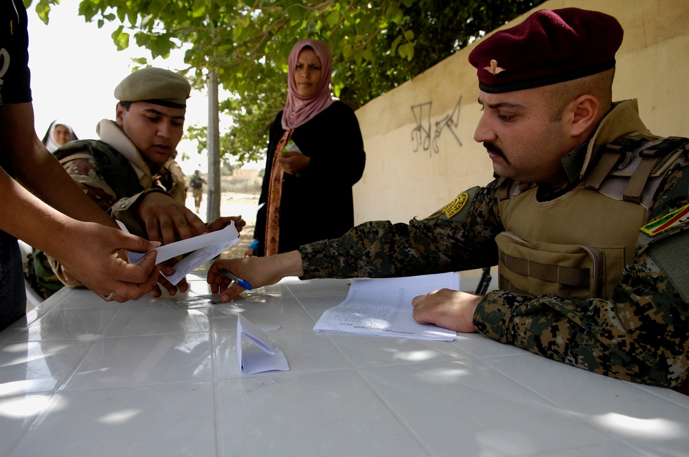 Humanitarian aid food drop in Mosul, Iraq