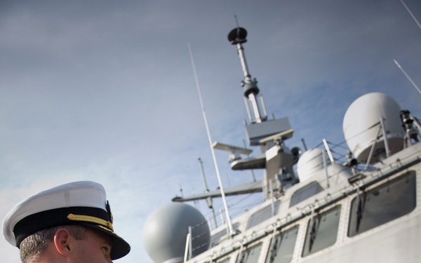 Acting Secretary of the Navy Tours USS Freedom