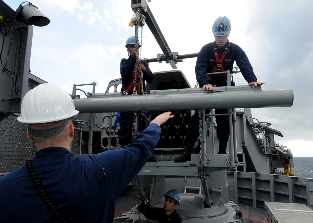 USS George Washington loads munitions