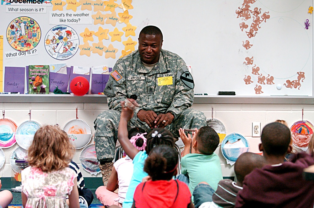 1st Cavalry Division Rear Detachment Command Sergeant Major teaches students lesson in values