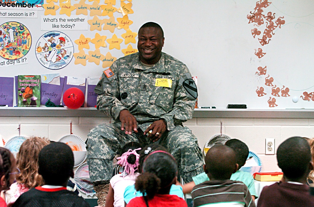 1st Cavalry Division Rear Detachment Command Sergeant Major teaches students lesson in values