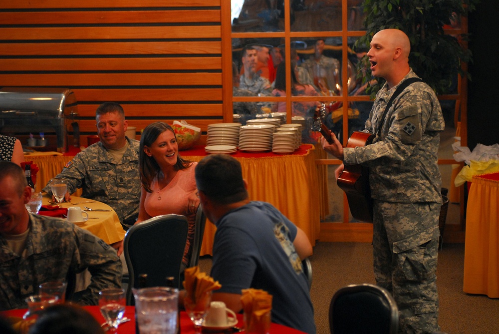 Packhorse leaders recognize outstanding volunteer service on the home front