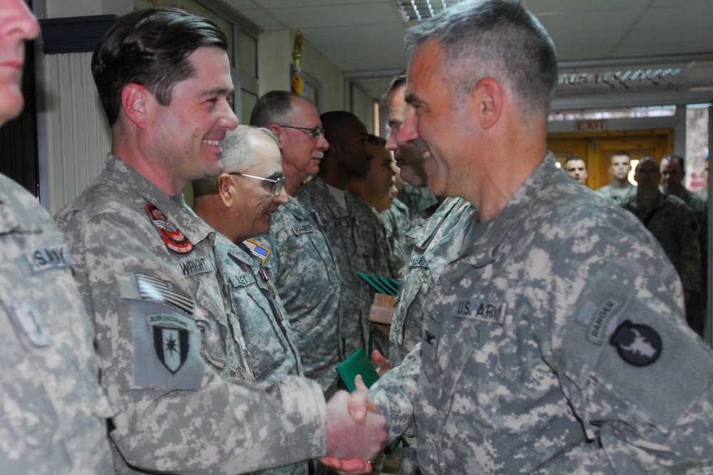 Chief Wright Receives Bronze Star