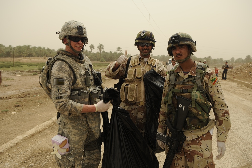 Trash pick-up in Jassan
