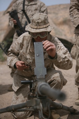 Standard Bearers Learn About Machine Guns in the Field