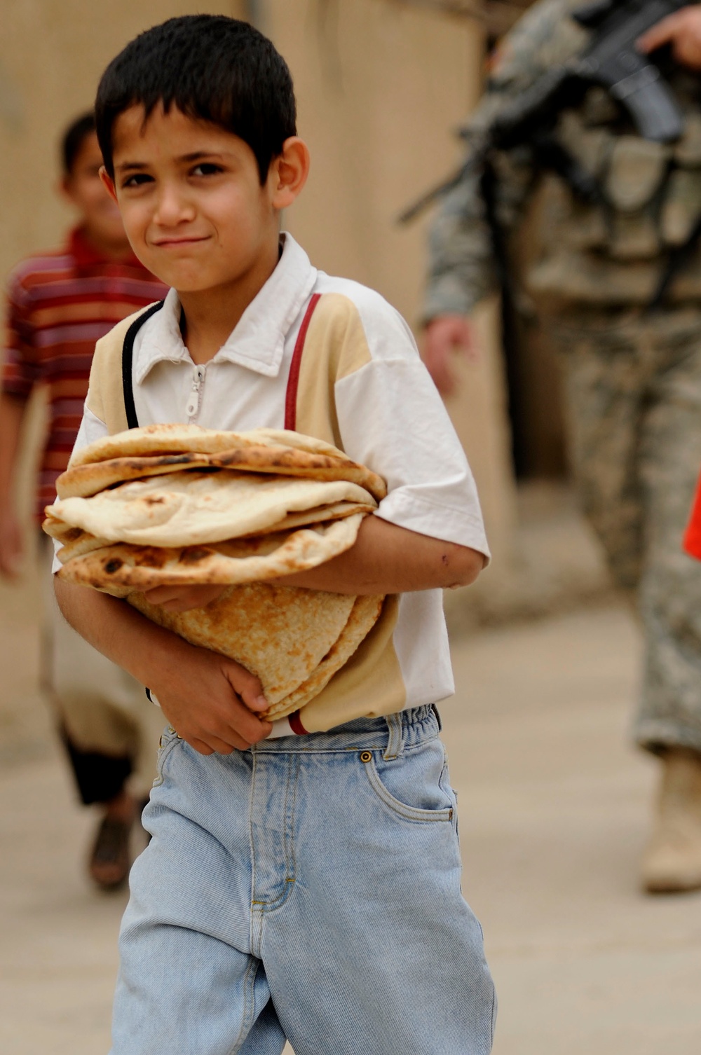 Iraqi Children Enjoy Mosul