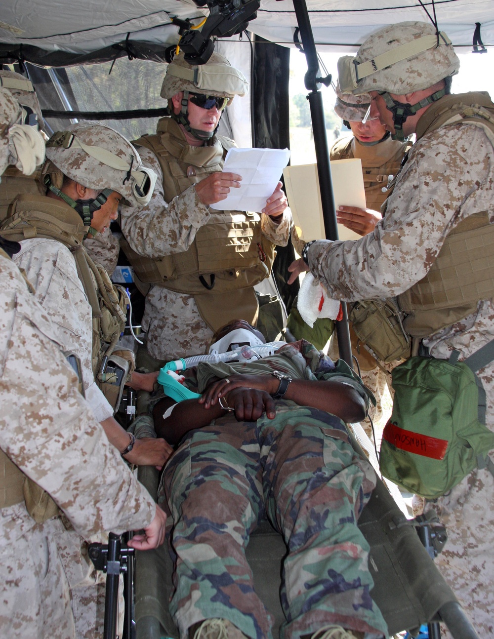 2nd Medical Battalion teaches combat life saver course