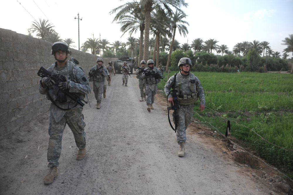 Patrol in Abu Ghraib, Iraq