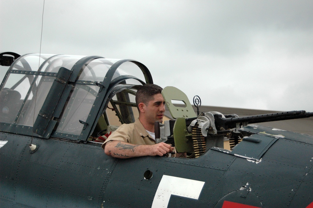 Great Fun to be Had by All at the 2009 Joint Service Open House