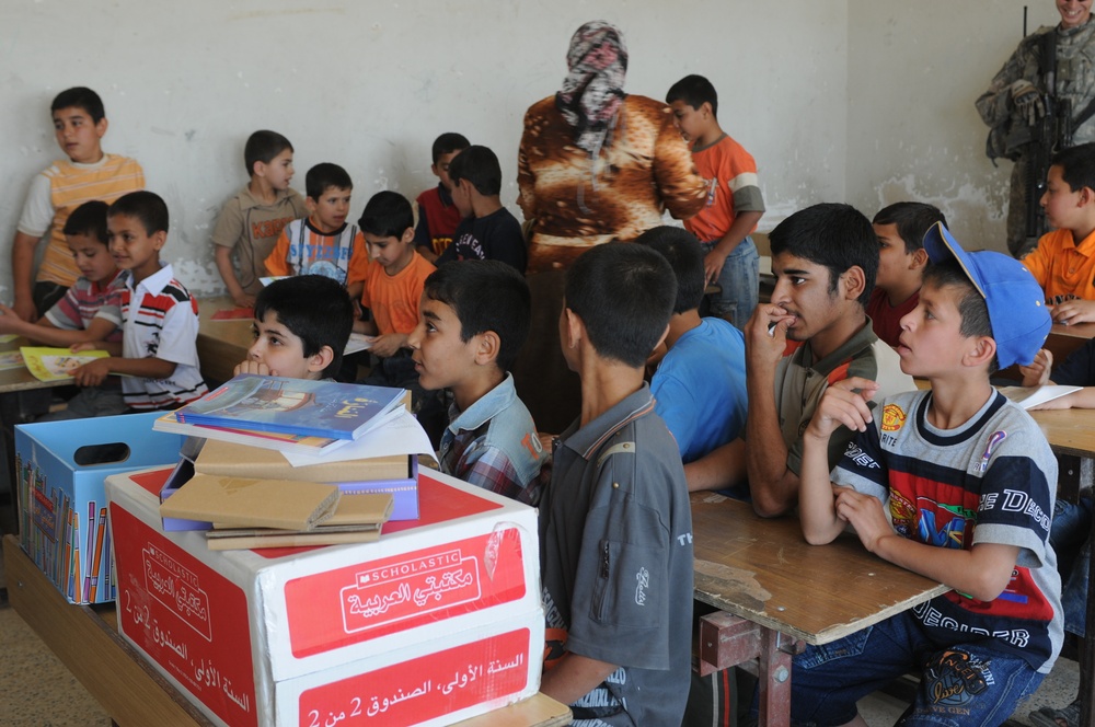 School book delivery in Tikrit, Iraq