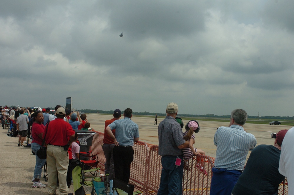 Joint Service Open House 2009 at Andrews Air Force Base