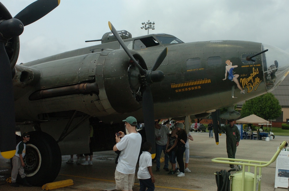 Joint Service Open House 2009 at Andrews Air Force Base