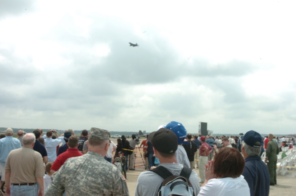 Joint Service Open House 2009 at Andrews Air Force Base